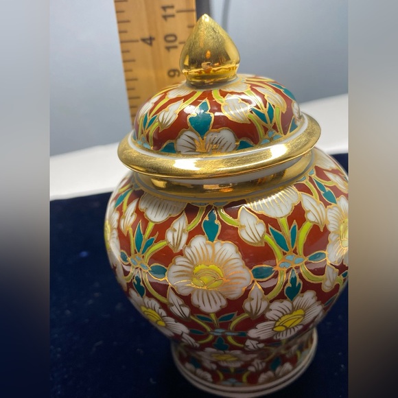 Ginger Jar & Lid Vintage Cloisonné Style Red Gold Painted Floral Gilt Trinket - Picture 9 of 9